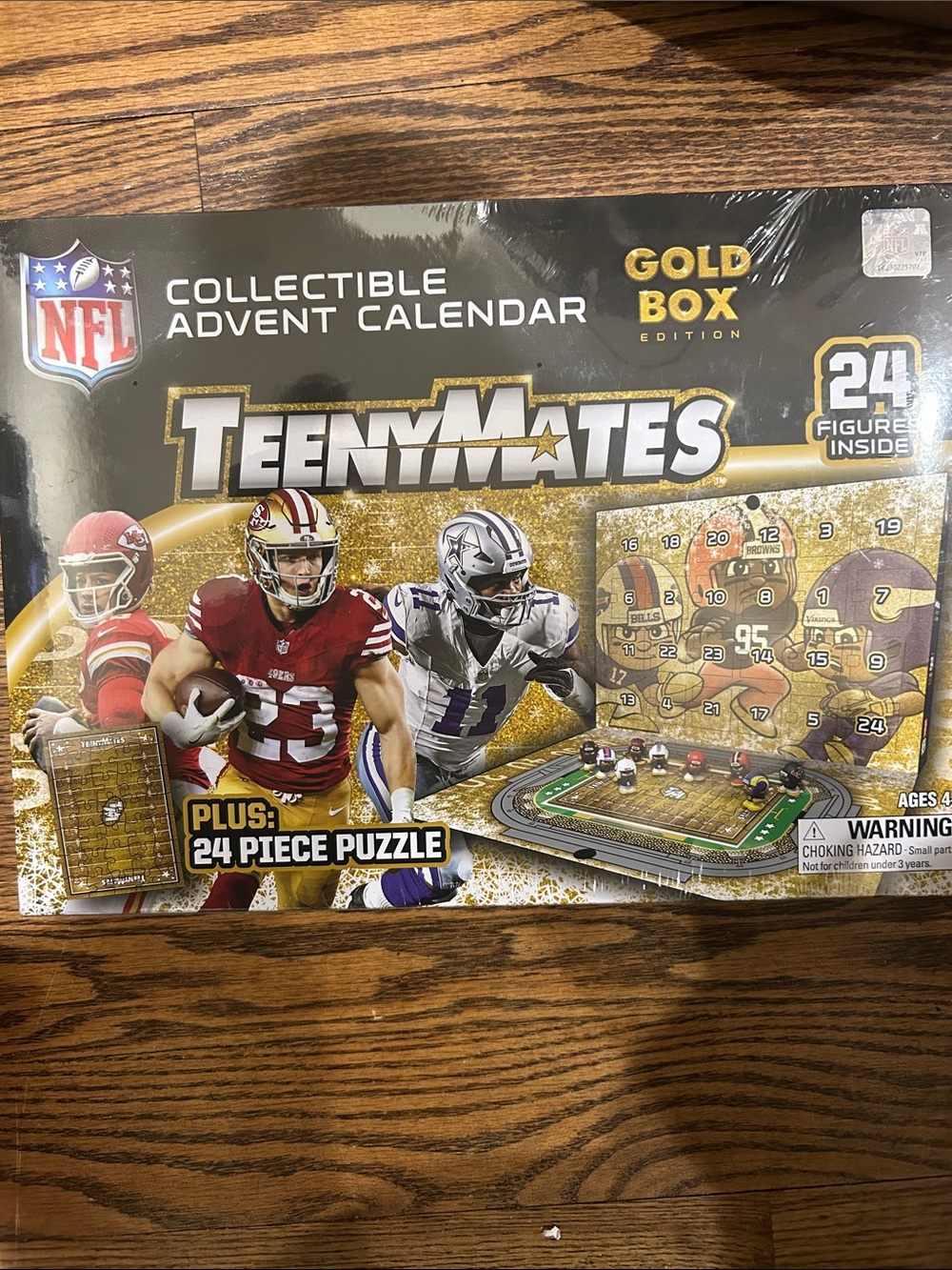 2025 TeenyMates NFL Exclusive Advent Calendar Gold Box - 24 Figures & Puzzle